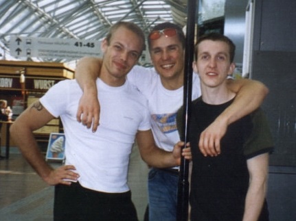 Lobo with Thomas 'Robocop' (Czech Republic) and Juraj 'Ete' (Slovakia), both formidable players and dedicated instructors